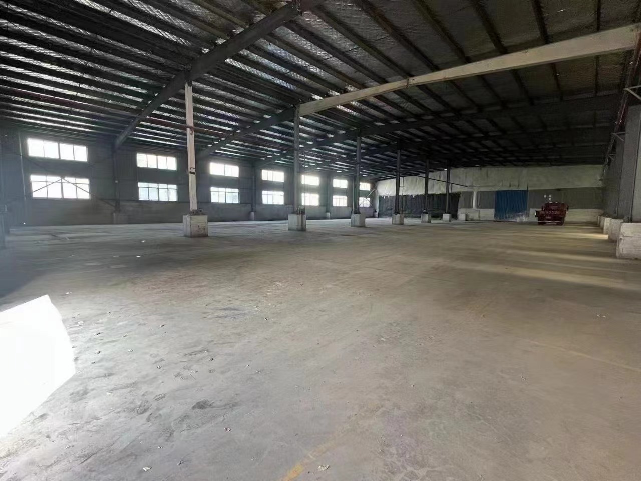 吴江区屯村，一楼3000平，价格实惠